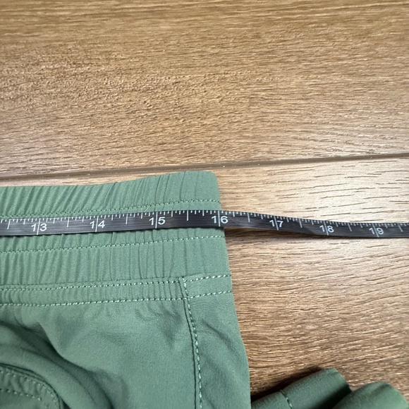 The North Face Women's Tech Sheltay Pants Joggers Olive green Sz 12 Outdoors - Picture 5 of 16